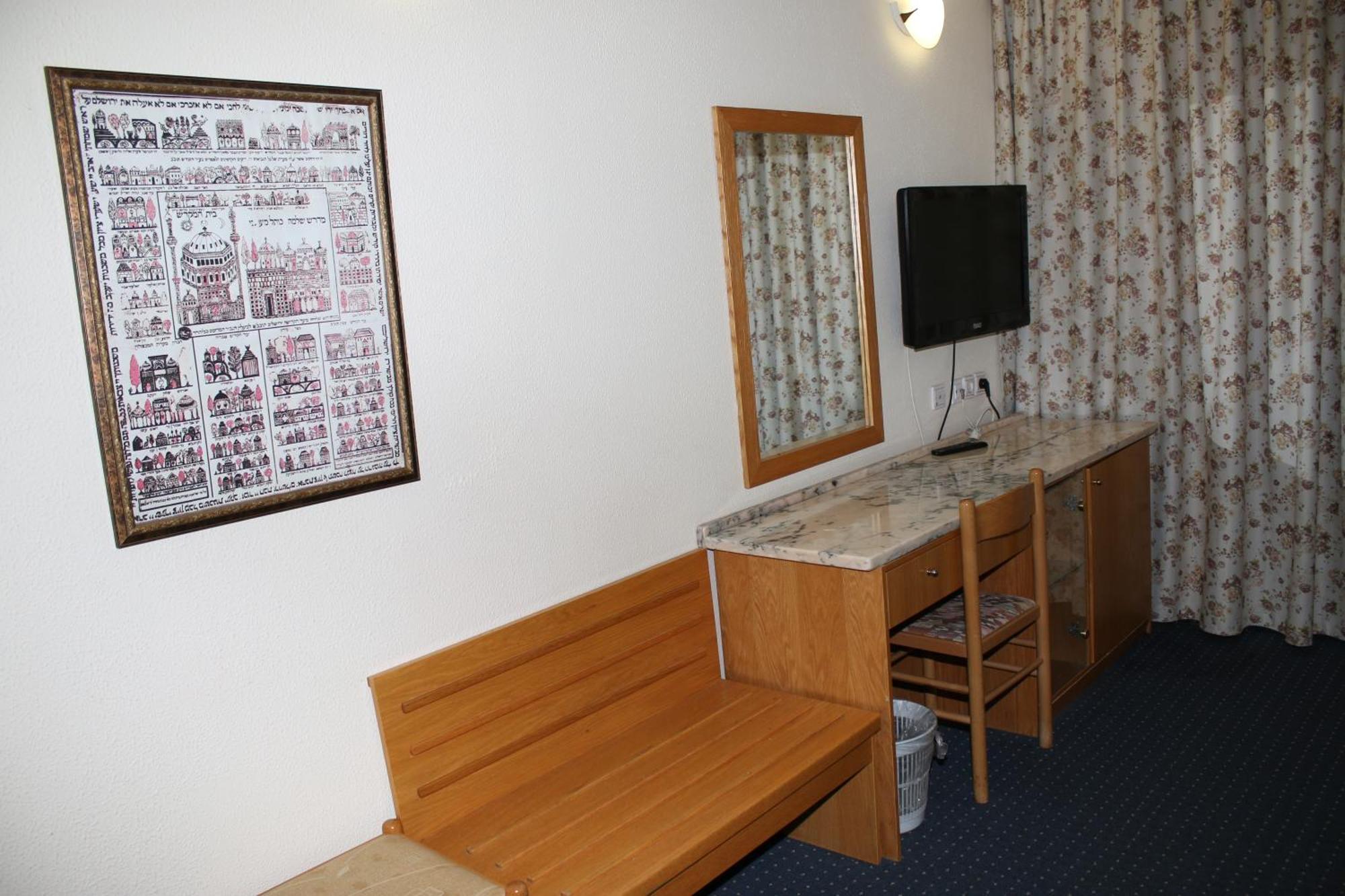 Hotel & Museum Dona Gracia Tiberias Ruang foto