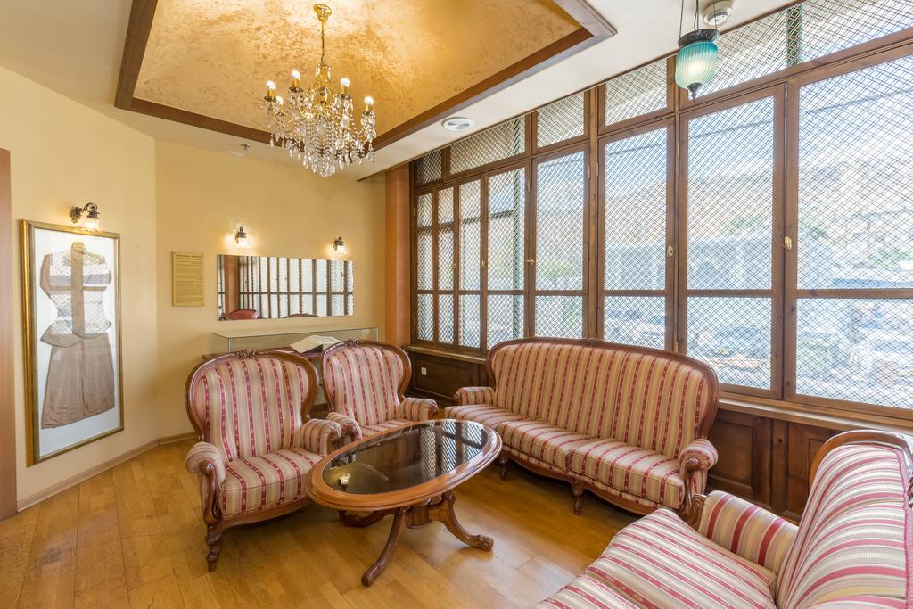 Hotel & Museum Dona Gracia Tiberias Bagian luar foto