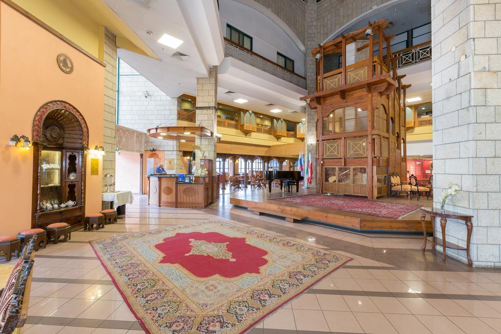 Hotel & Museum Dona Gracia Tiberias Bagian luar foto