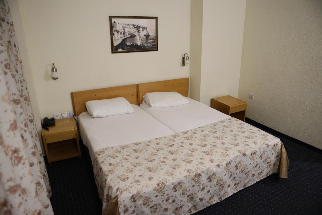 Hotel & Museum Dona Gracia Tiberias Bagian luar foto